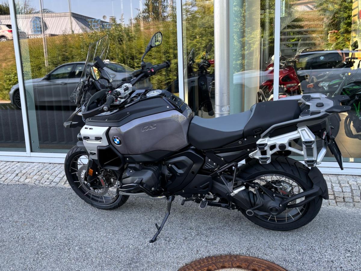 Originalaufnahme des Fahrzeugs Originalaufnahme des Fahrzeugs