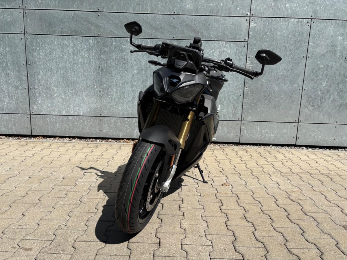 Originalaufnahme des Fahrzeugs Originalaufnahme des Fahrzeugs