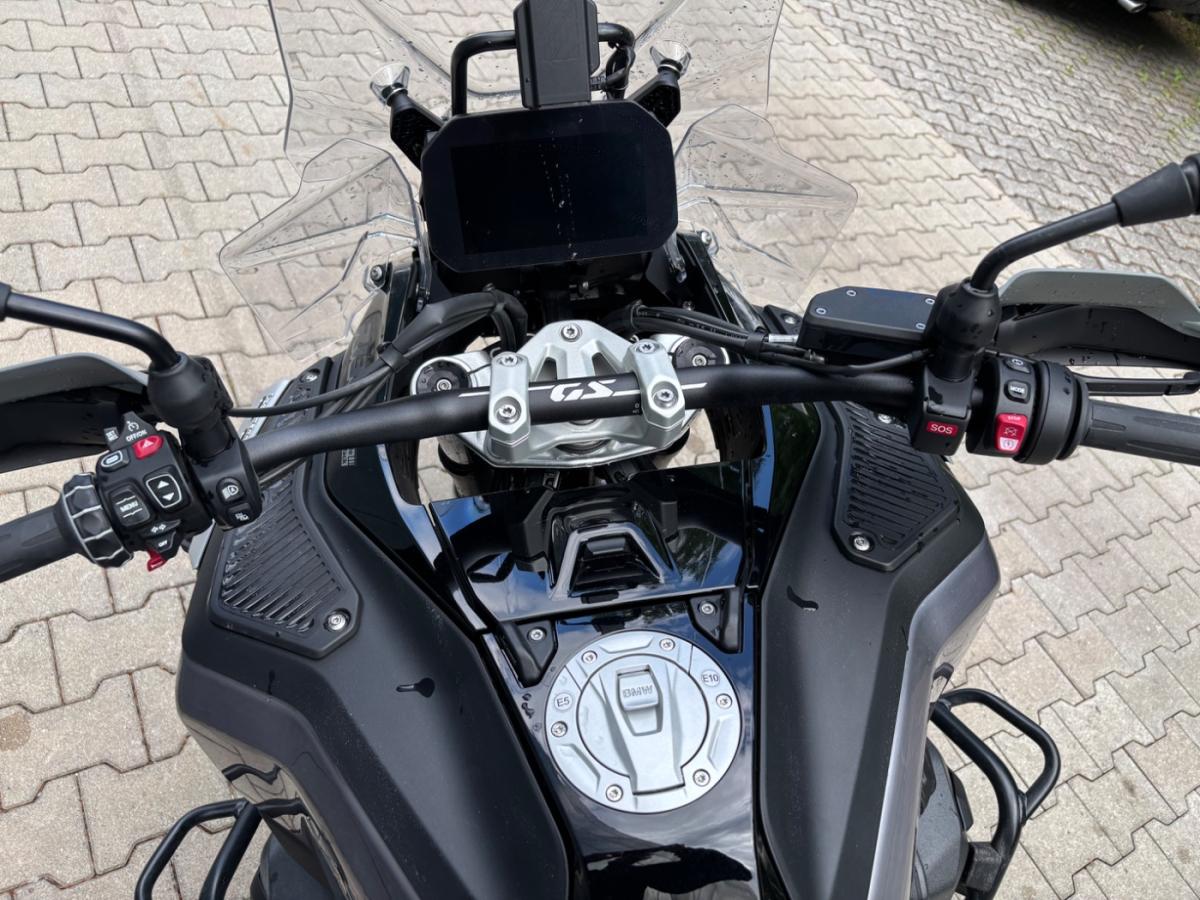 Originalaufnahme des Fahrzeugs Originalaufnahme des Fahrzeugs