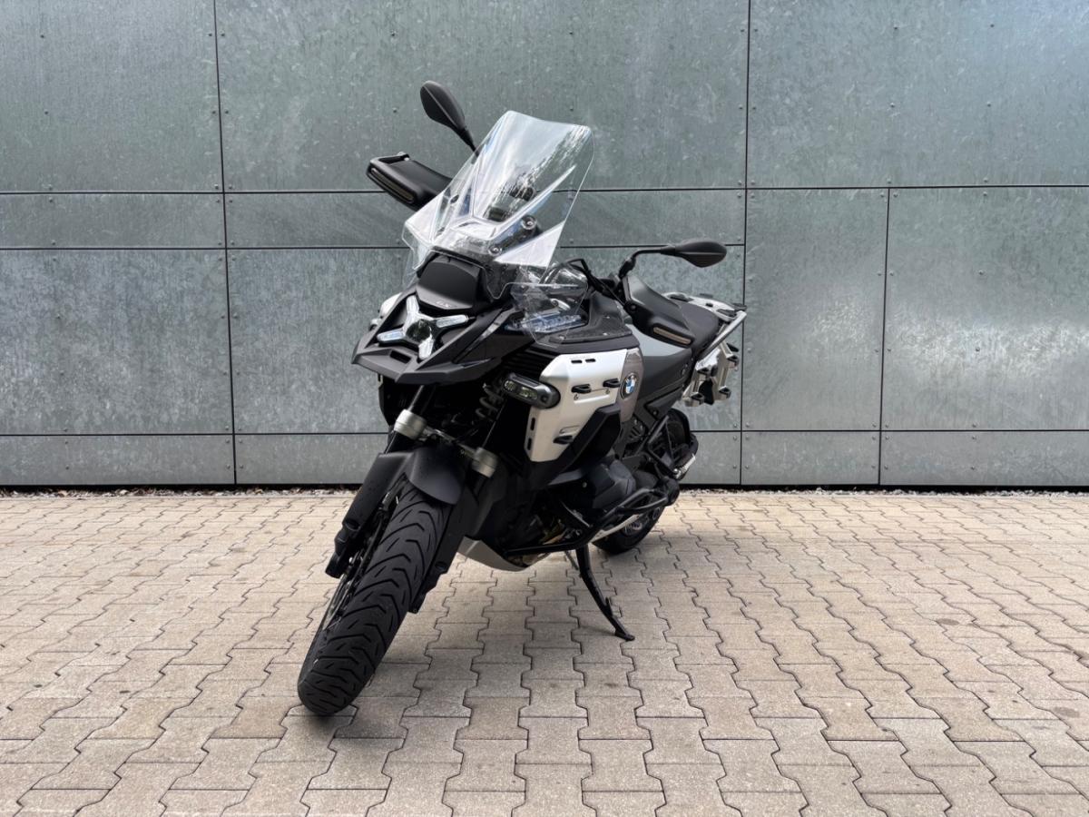 Originalaufnahme des Fahrzeugs Originalaufnahme des Fahrzeugs