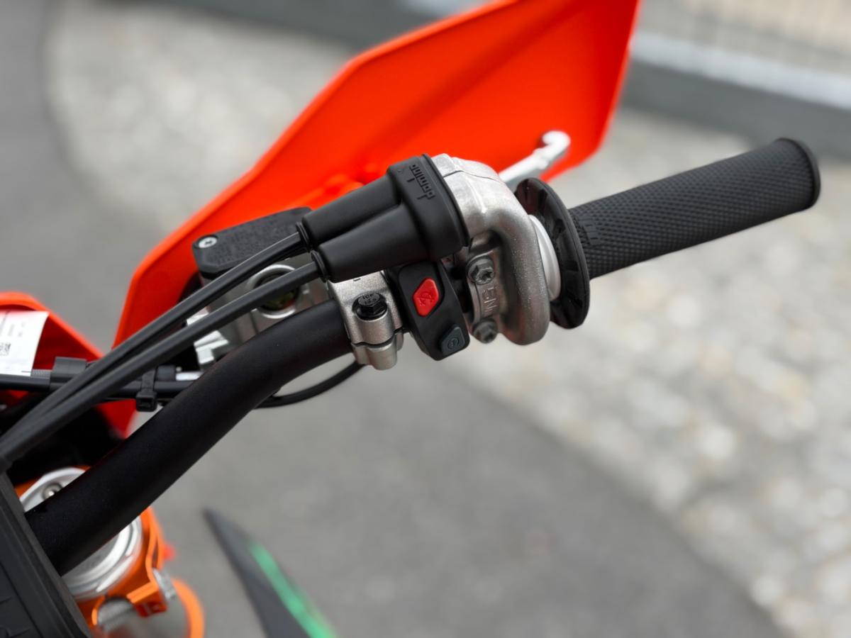 Originalaufnahme des Fahrzeugs Originalaufnahme des Fahrzeugs