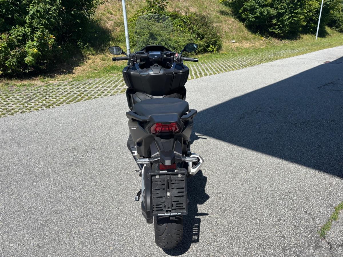 Originalaufnahme des Fahrzeugs