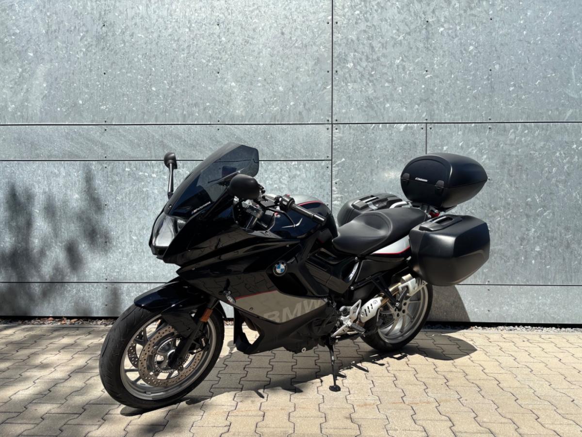 BMW F 800 GT (KRAD) von vorne BMW F 800 GT (KRAD) von vorne