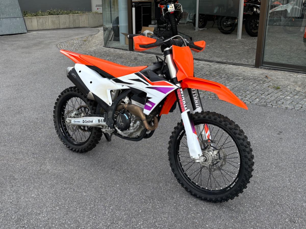 Originalaufnahme des Fahrzeugs Originalaufnahme des Fahrzeugs