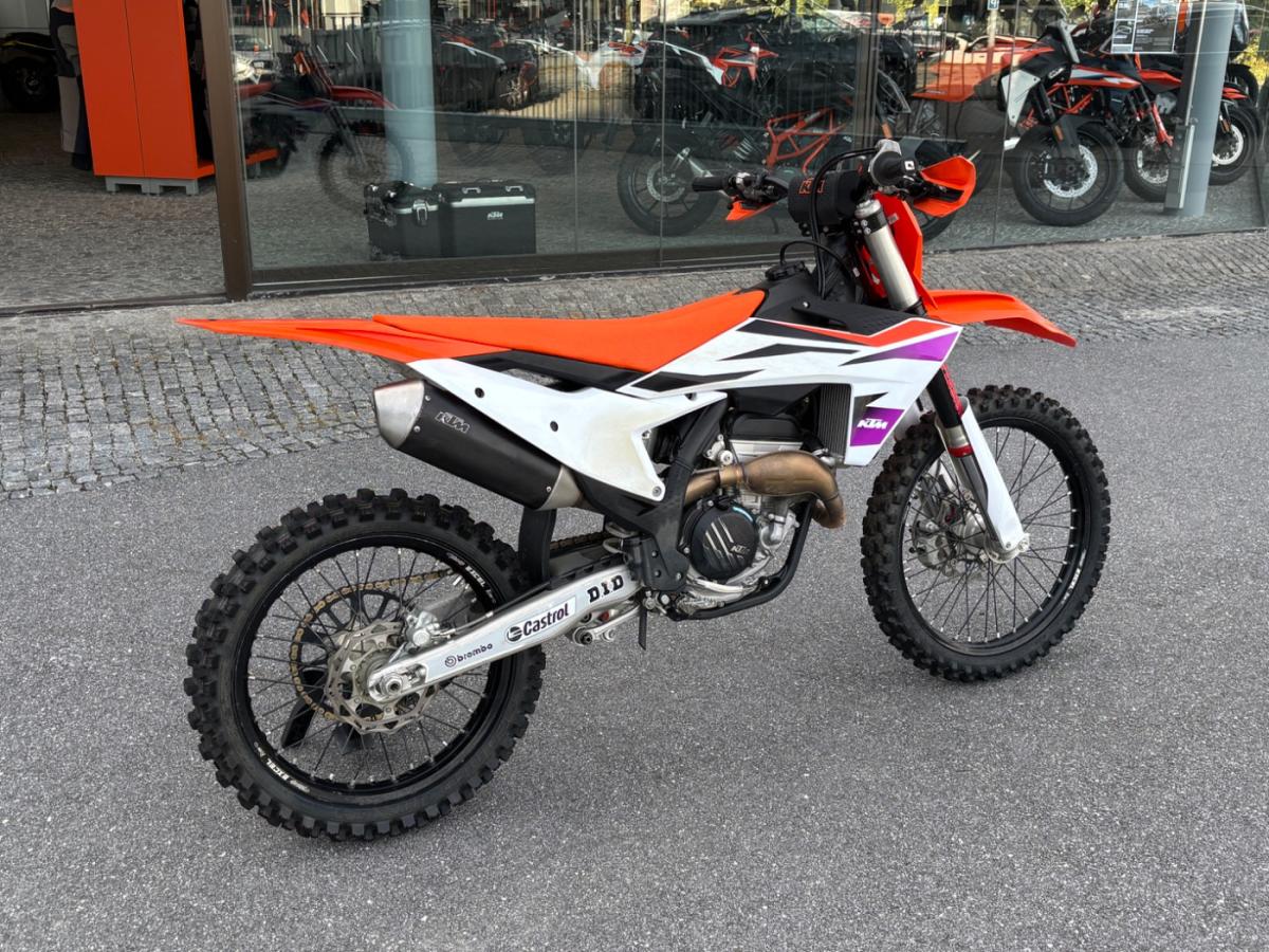 Originalaufnahme des Fahrzeugs Originalaufnahme des Fahrzeugs