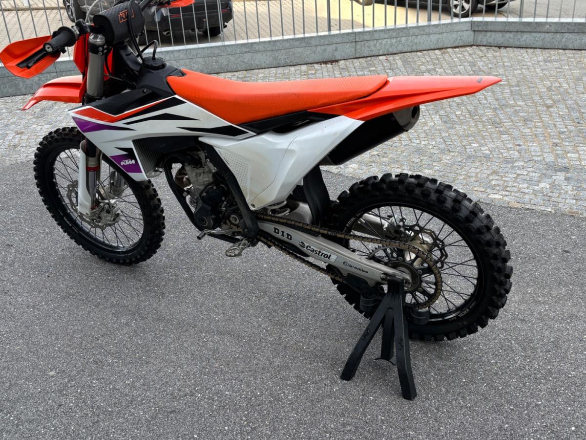 Originalaufnahme des Fahrzeugs Originalaufnahme des Fahrzeugs