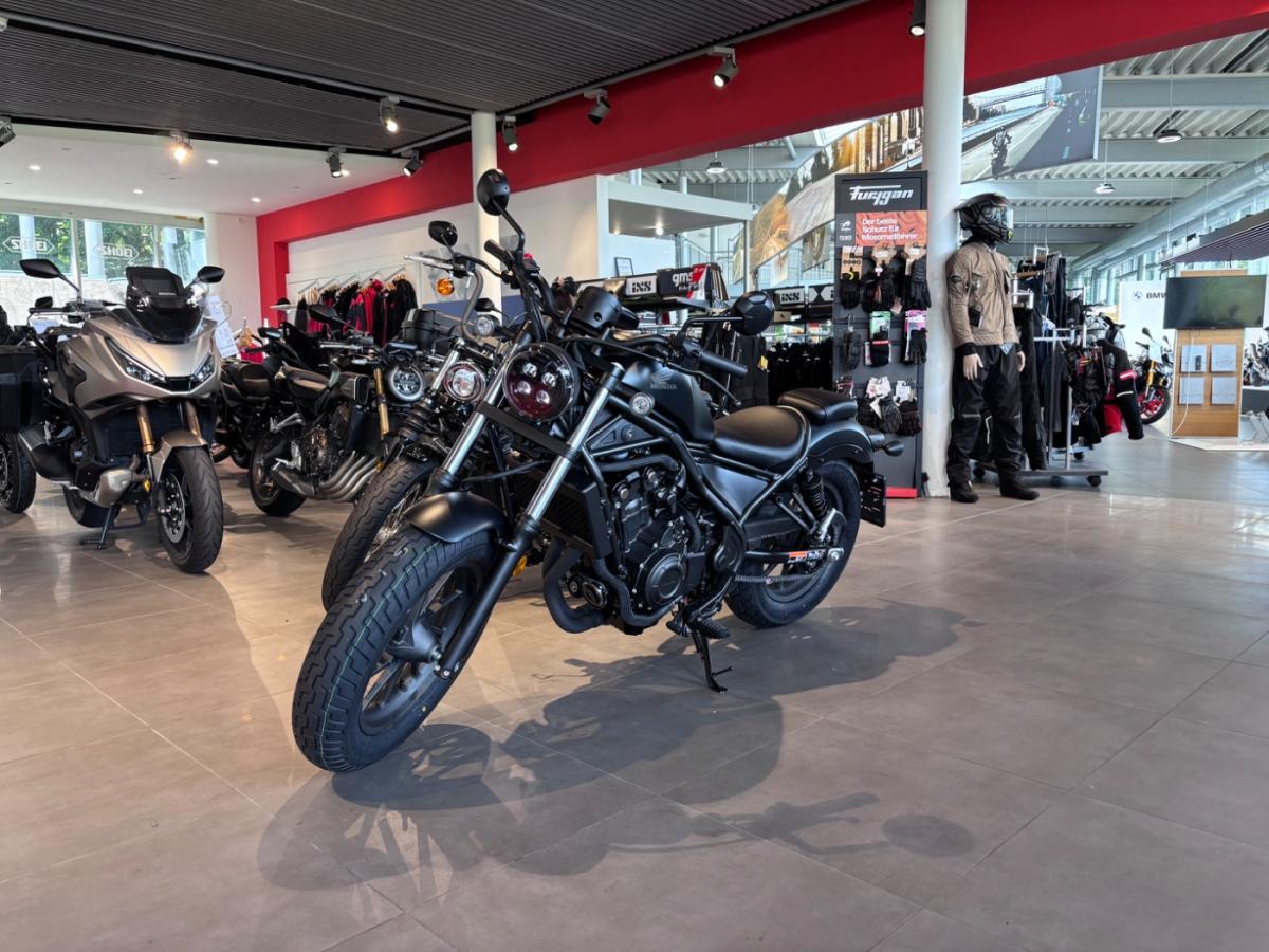 HONDA CMX 500 Rebel von vorne HONDA CMX 500 Rebel von vorne