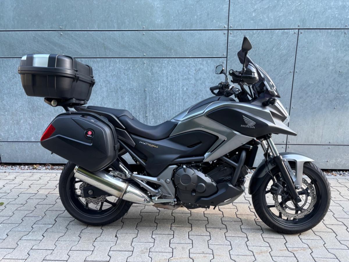 Originalaufnahme des Fahrzeugs Originalaufnahme des Fahrzeugs