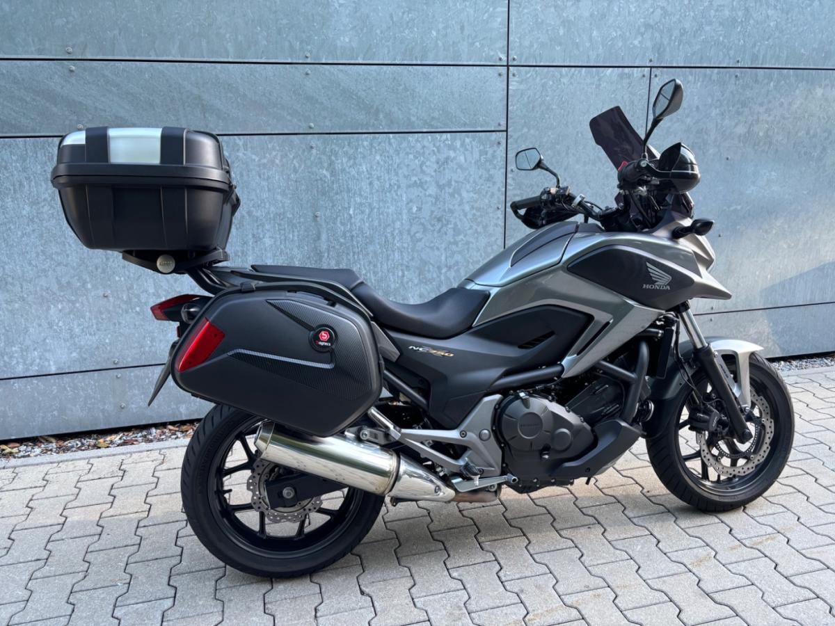 Originalaufnahme des Fahrzeugs Originalaufnahme des Fahrzeugs