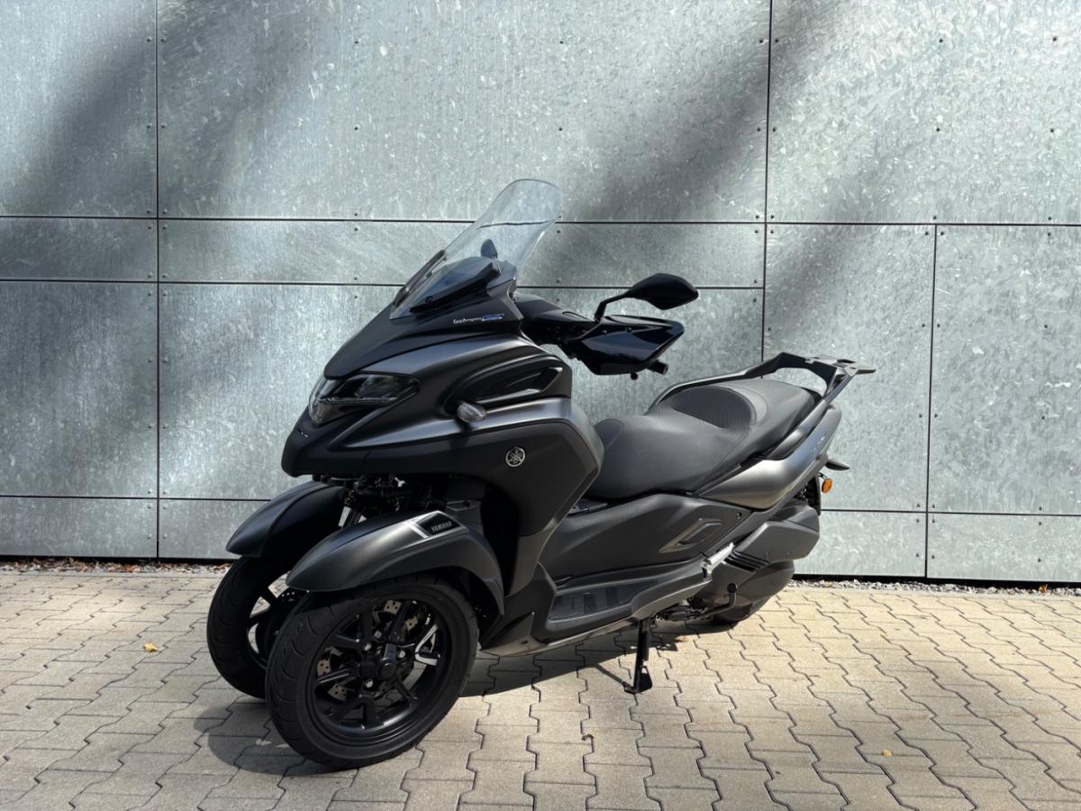 YAMAHA Tricity 300 Handschutz (KRAD) von vorne