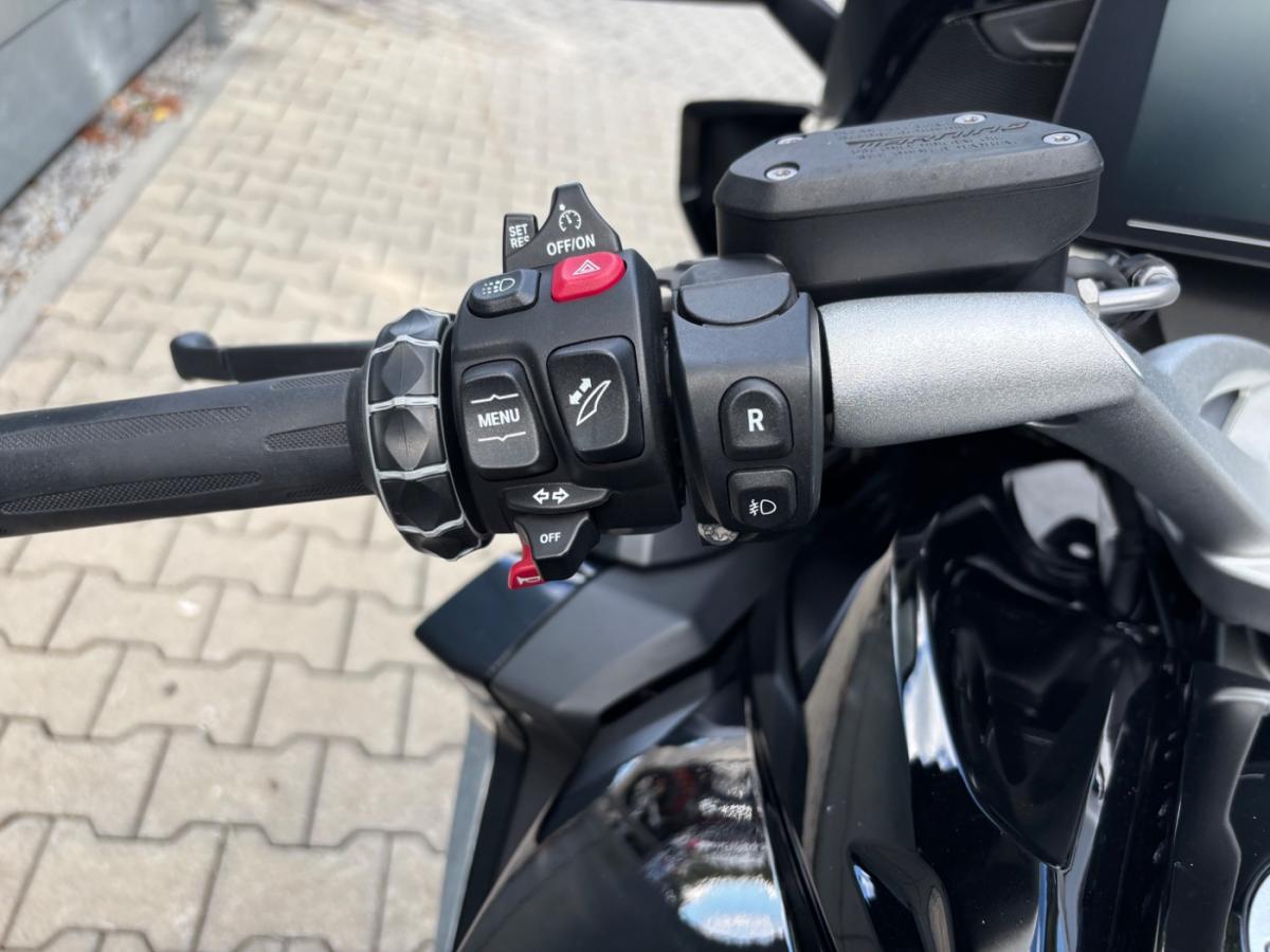 Originalaufnahme des Fahrzeugs