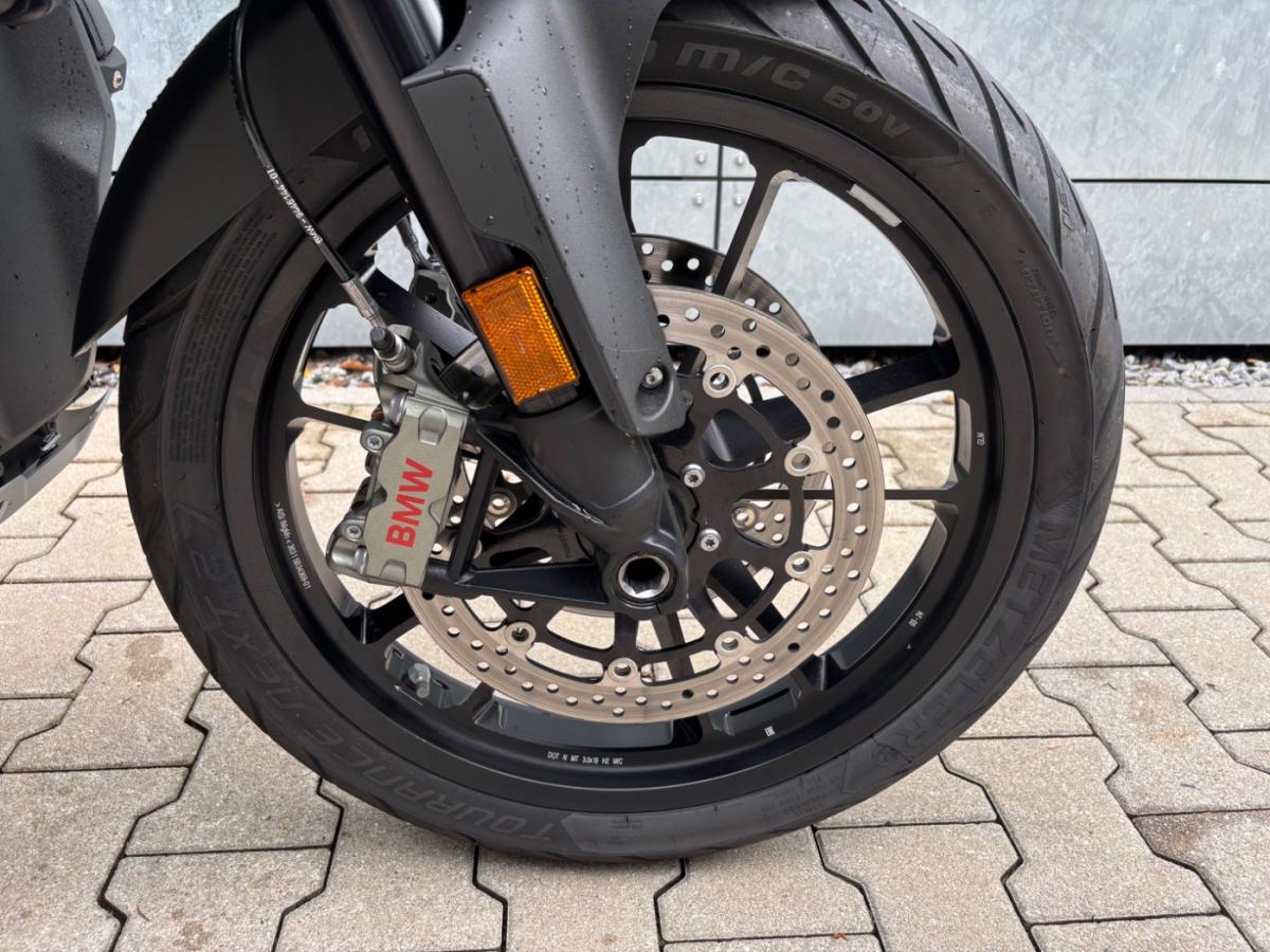 Originalaufnahme des Fahrzeugs Originalaufnahme des Fahrzeugs