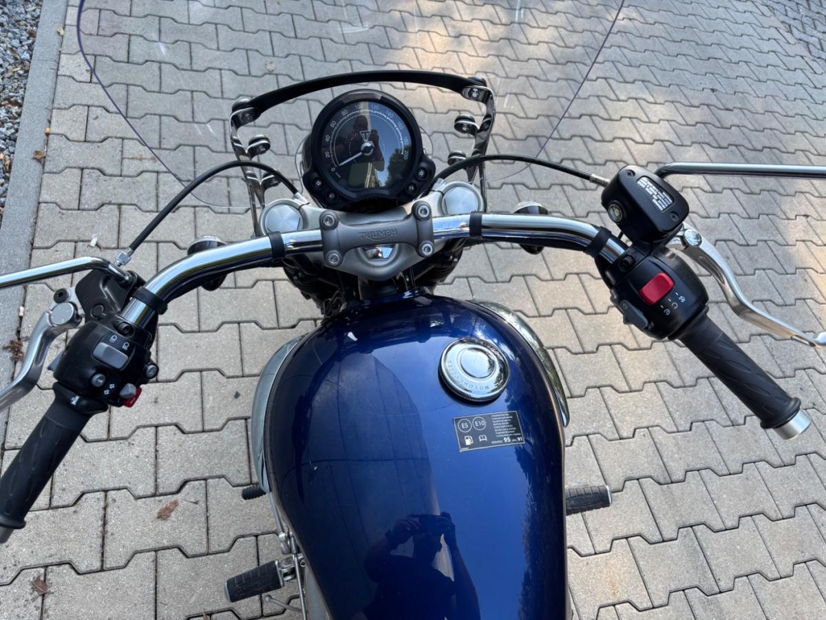 Originalaufnahme des Fahrzeugs Originalaufnahme des Fahrzeugs