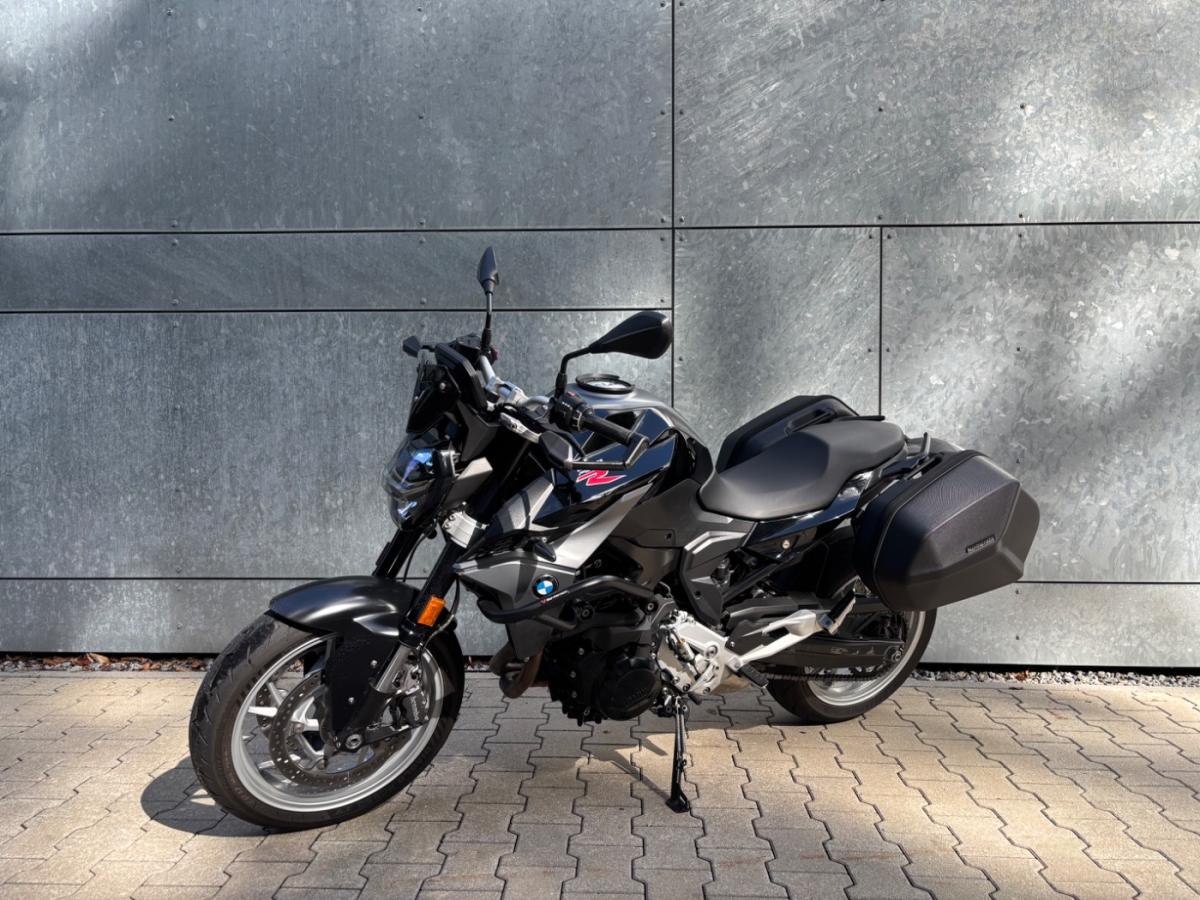BMW F 900 R von vorne BMW F 900 R von vorne