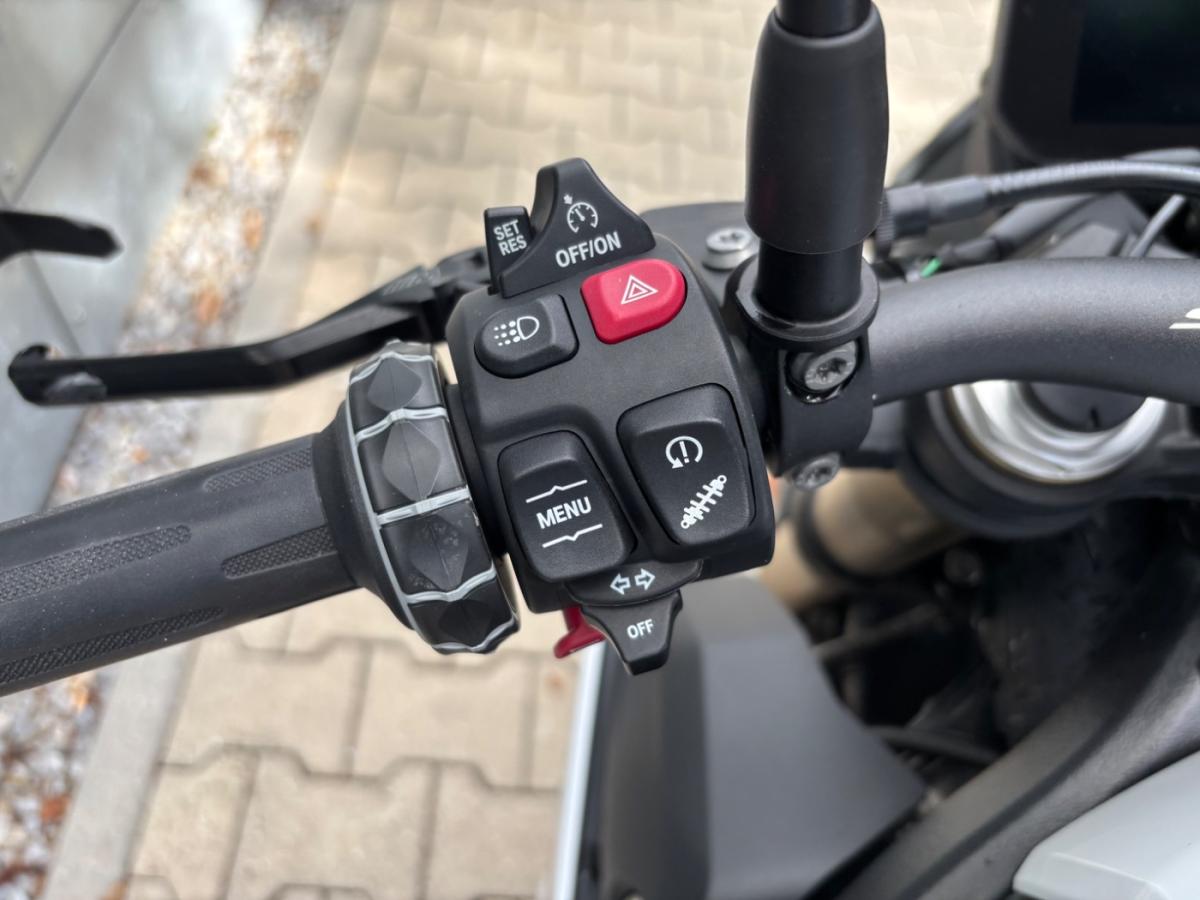 Originalaufnahme des Fahrzeugs Originalaufnahme des Fahrzeugs