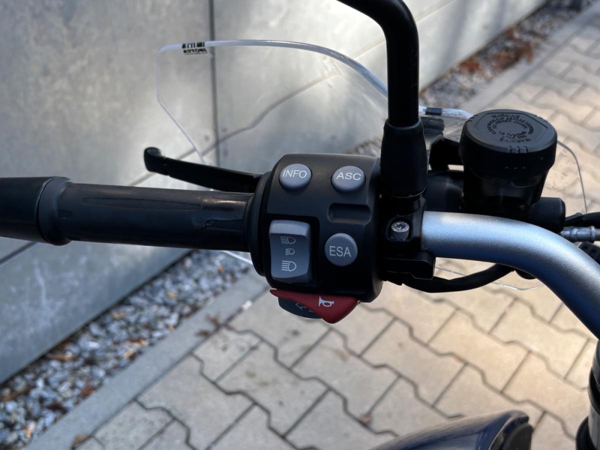 Originalaufnahme des Fahrzeugs Originalaufnahme des Fahrzeugs