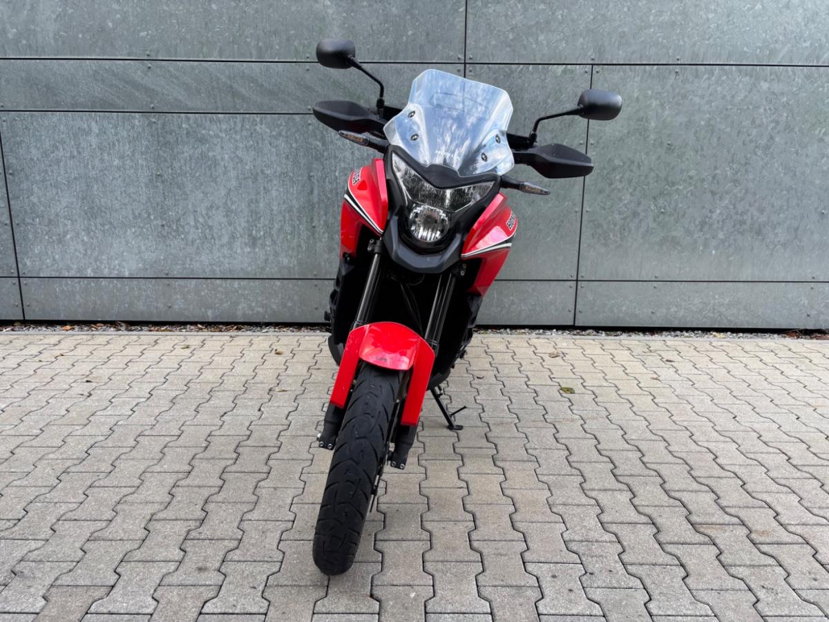 Originalaufnahme des Fahrzeugs Originalaufnahme des Fahrzeugs
