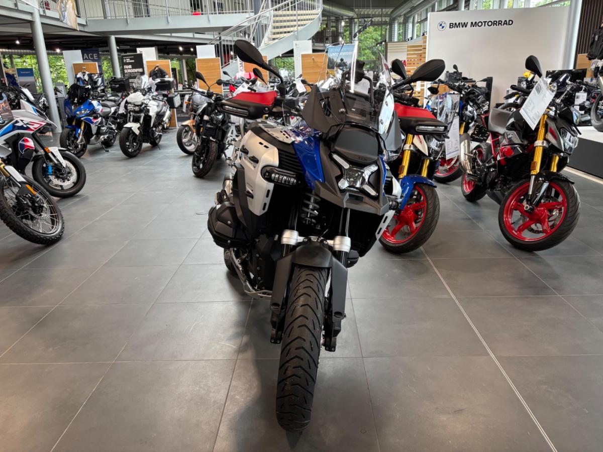 Originalaufnahme des Fahrzeugs Originalaufnahme des Fahrzeugs