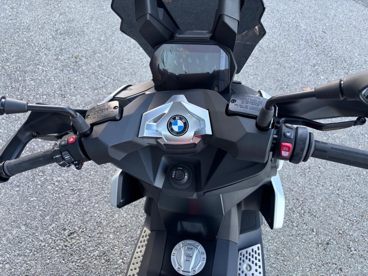 Originalaufnahme des Fahrzeugs Originalaufnahme des Fahrzeugs