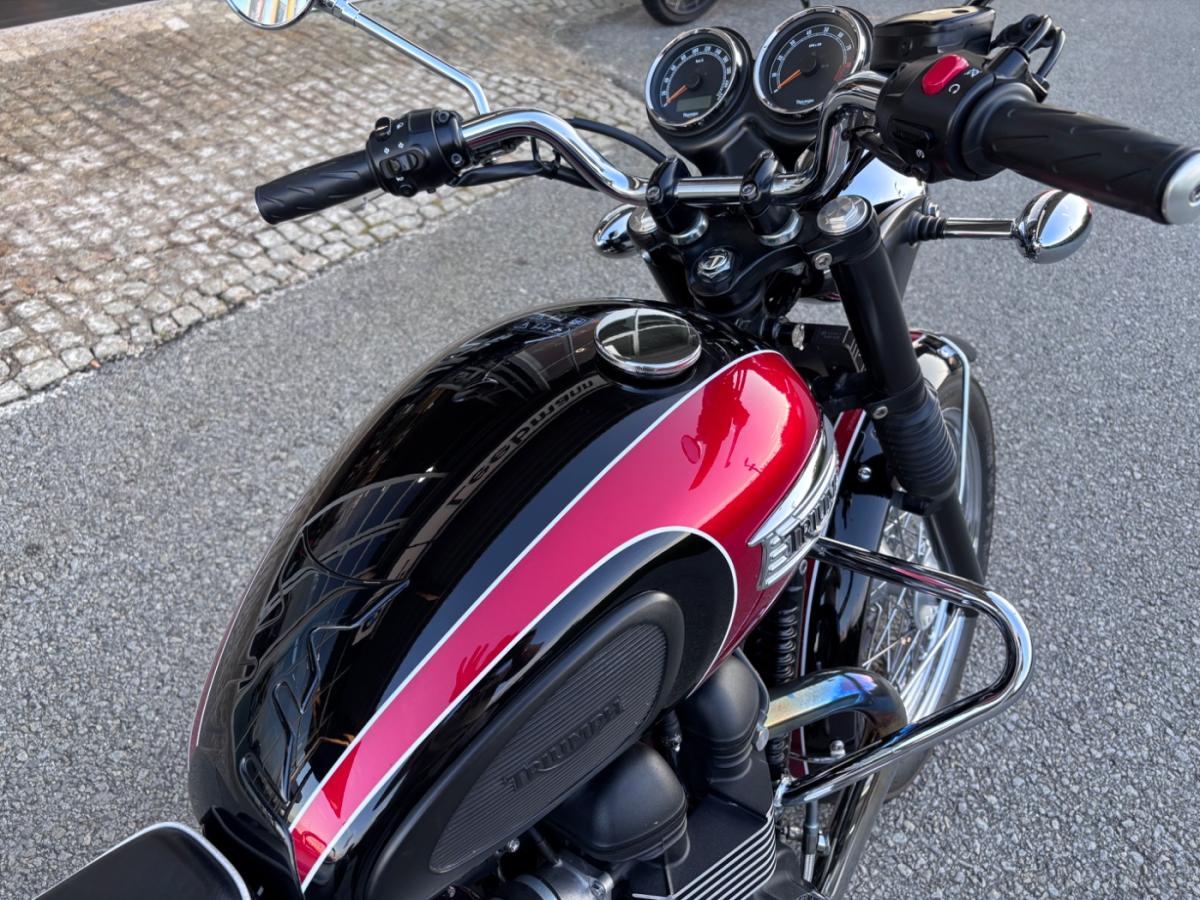 Originalaufnahme des Fahrzeugs Originalaufnahme des Fahrzeugs