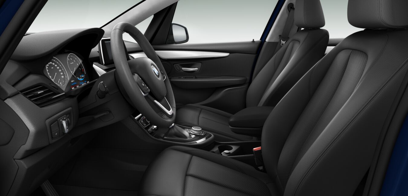 BMW BMW 2er im Innenraum seitlich BMW BMW 2er im Innenraum seitlich