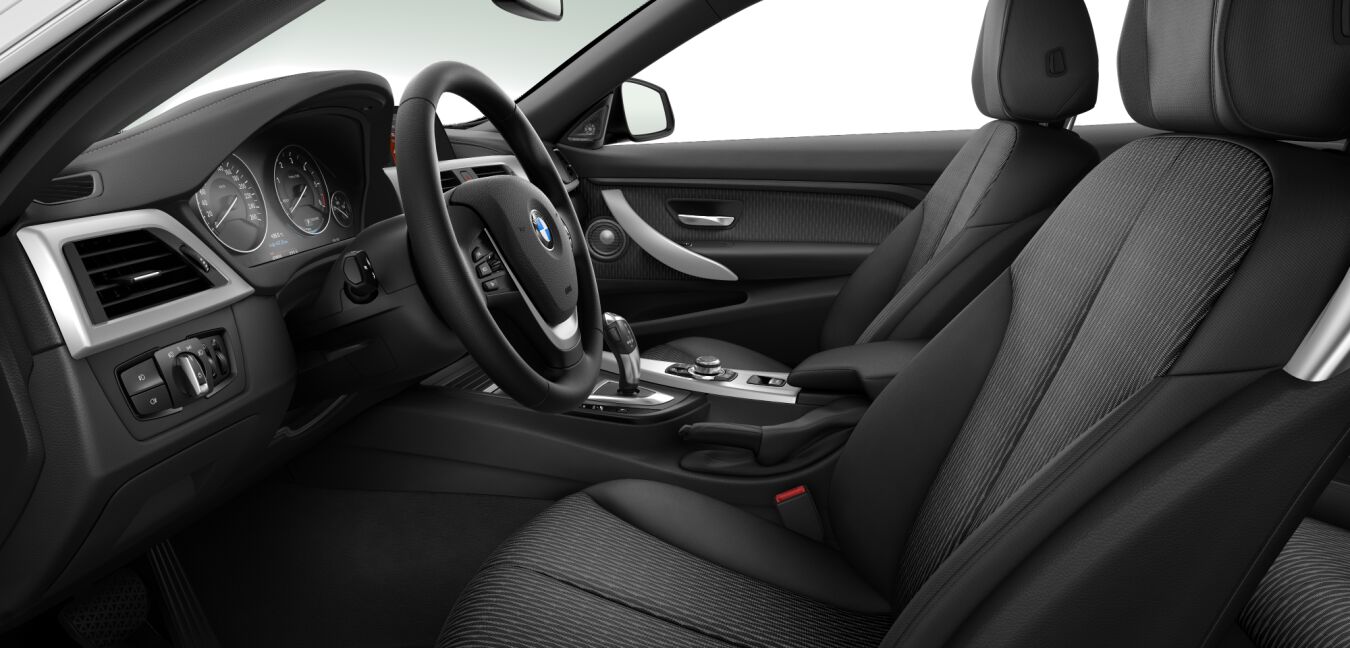 BMW BMW 4er im Innenraum seitlich BMW BMW 4er im Innenraum seitlich