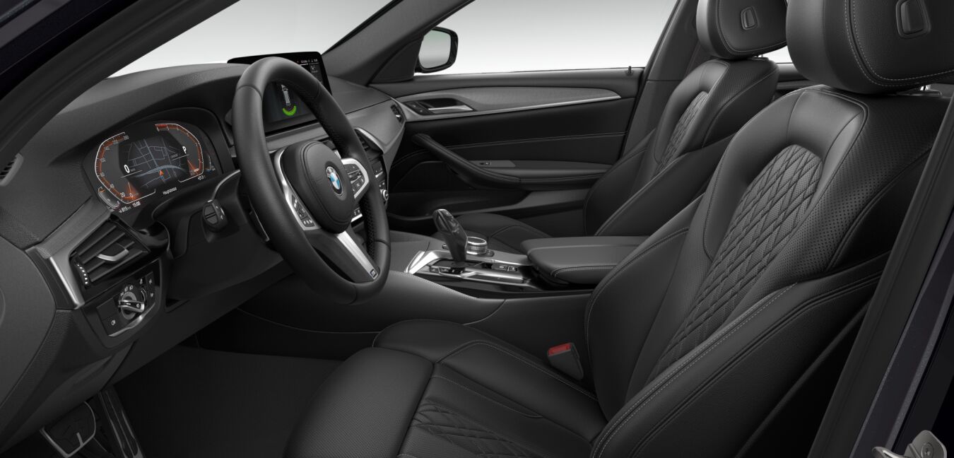 BMW BMW 5er im Innenraum seitlich BMW BMW 5er im Innenraum seitlich