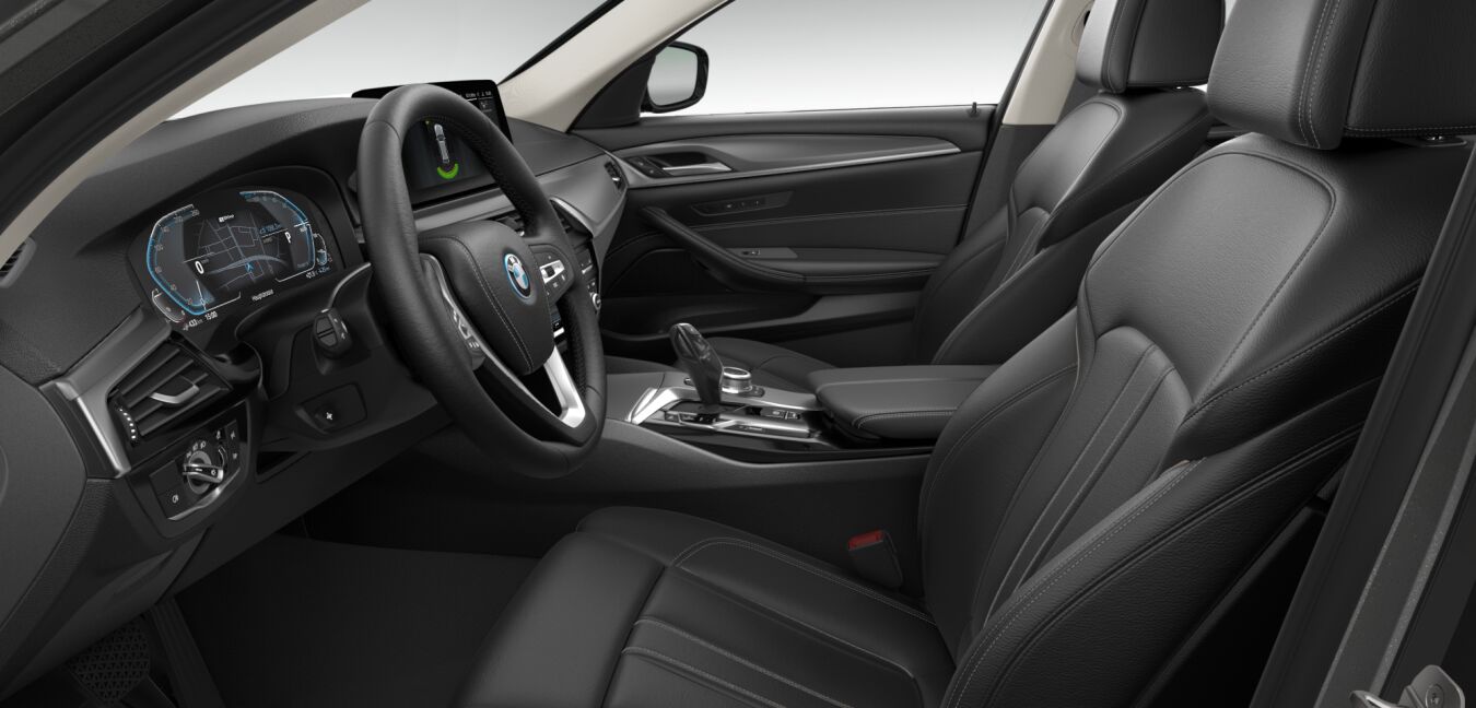 BMW BMW 5er im Innenraum seitlich BMW BMW 5er im Innenraum seitlich