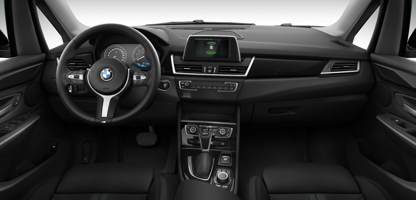 BMW BMW 2er im Innenraum von vorne BMW BMW 2er im Innenraum von vorne