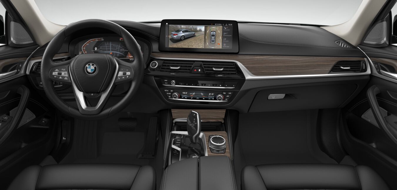 BMW BMW 5er im Innenraum von vorne BMW BMW 5er im Innenraum von vorne