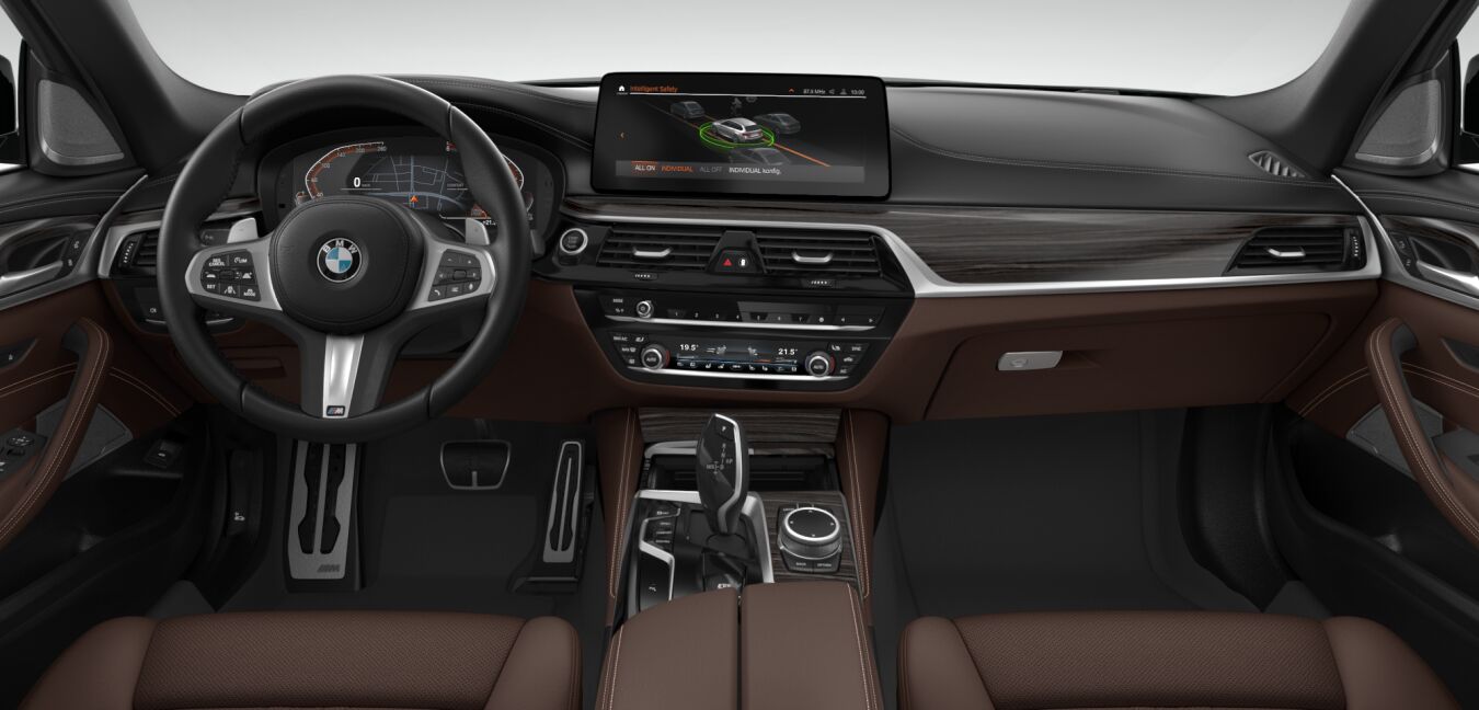 BMW BMW 5er im Innenraum von vorne BMW BMW 5er im Innenraum von vorne