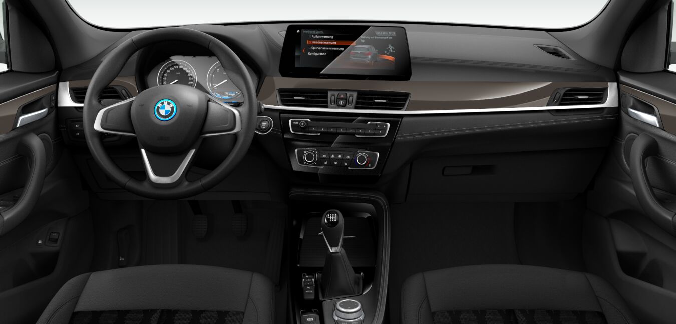 BMW BMW X im Innenraum von vorne