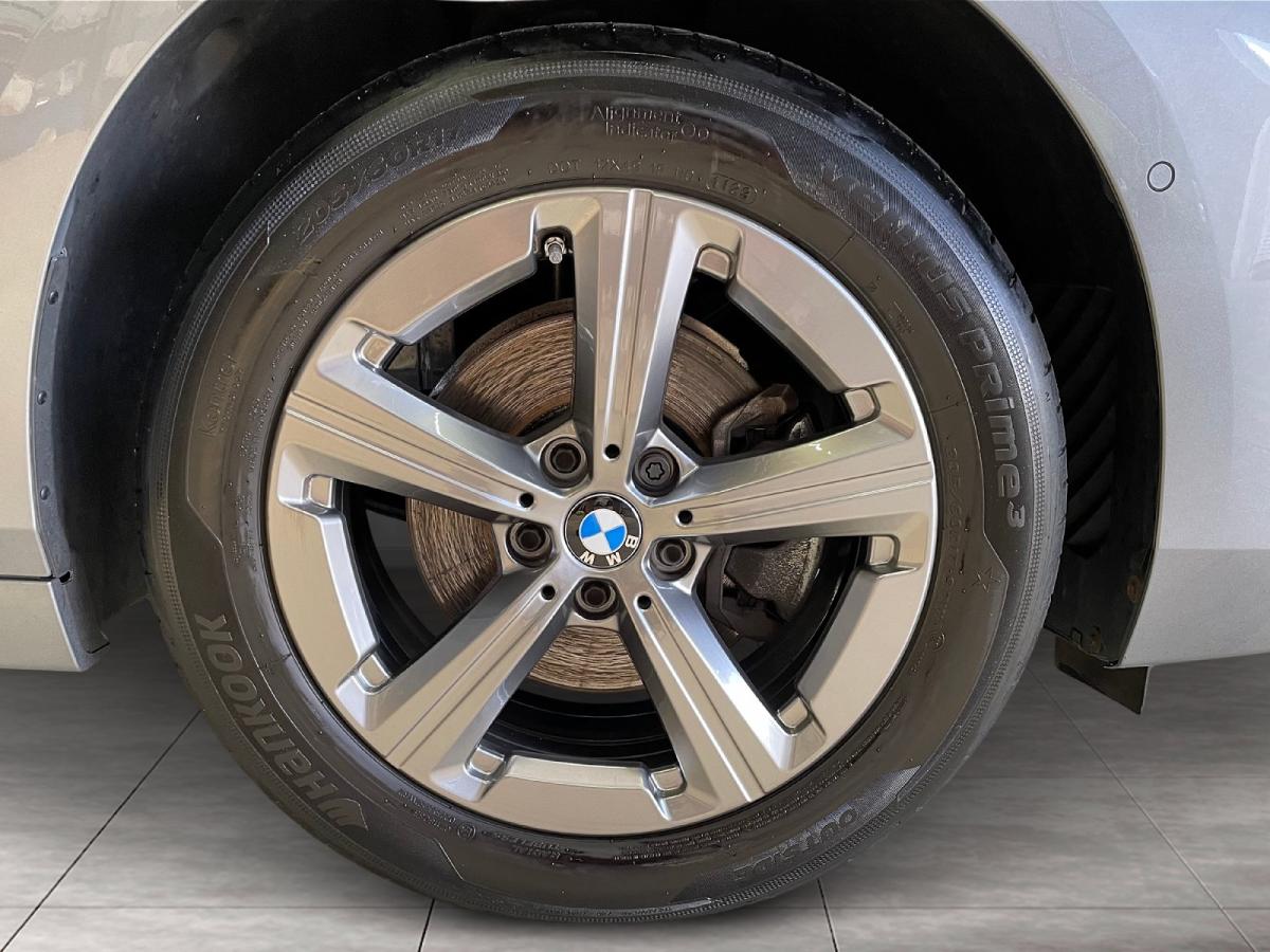 Originalaufnahme des Fahrzeugs Originalaufnahme des Fahrzeugs