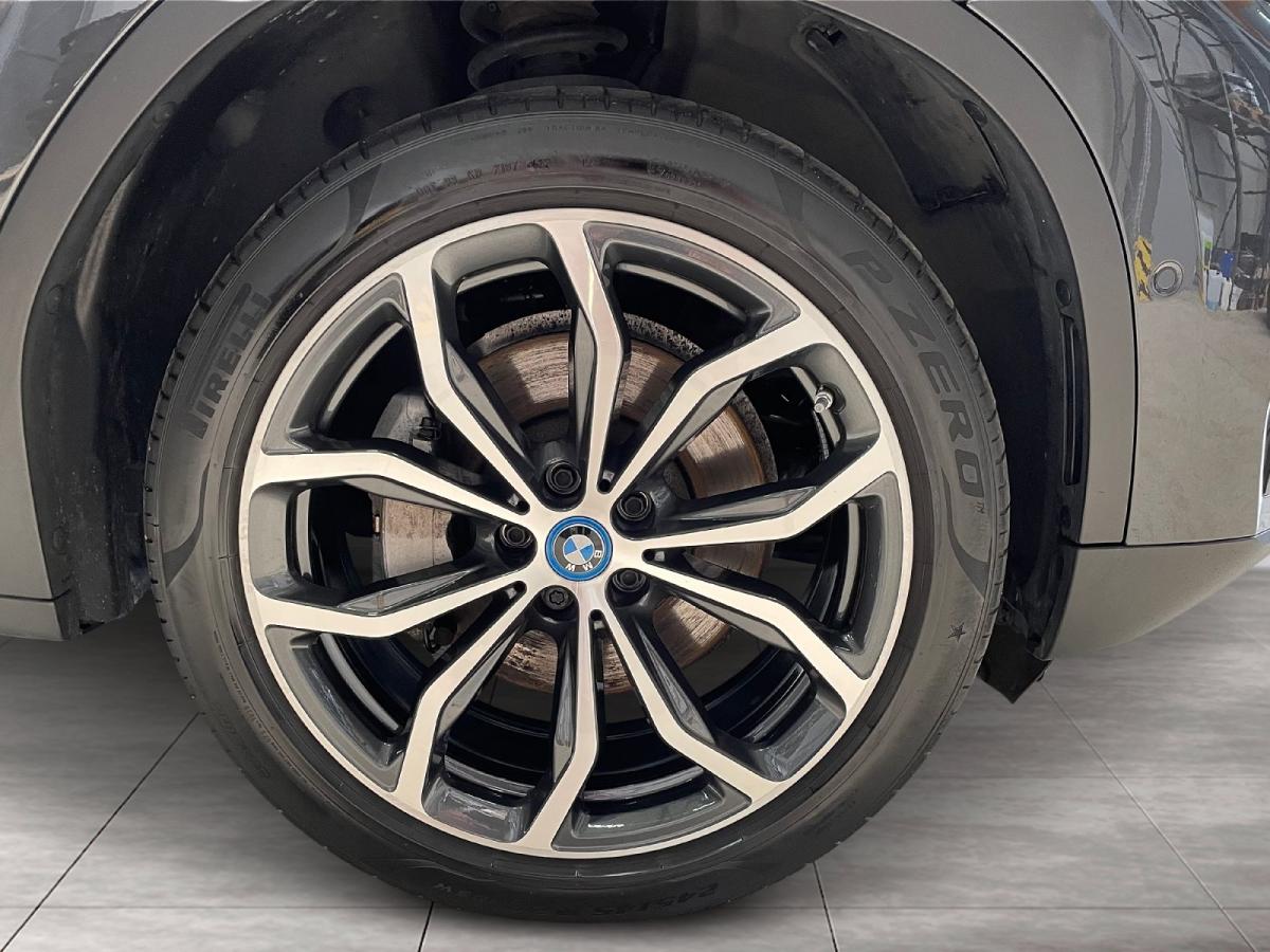 Originalaufnahme des Fahrzeugs Originalaufnahme des Fahrzeugs