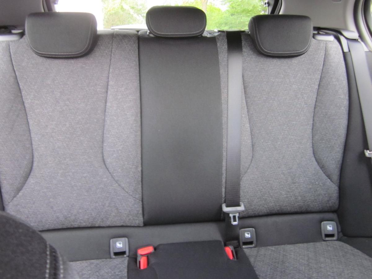 Originalaufnahme des Fahrzeugs Originalaufnahme des Fahrzeugs