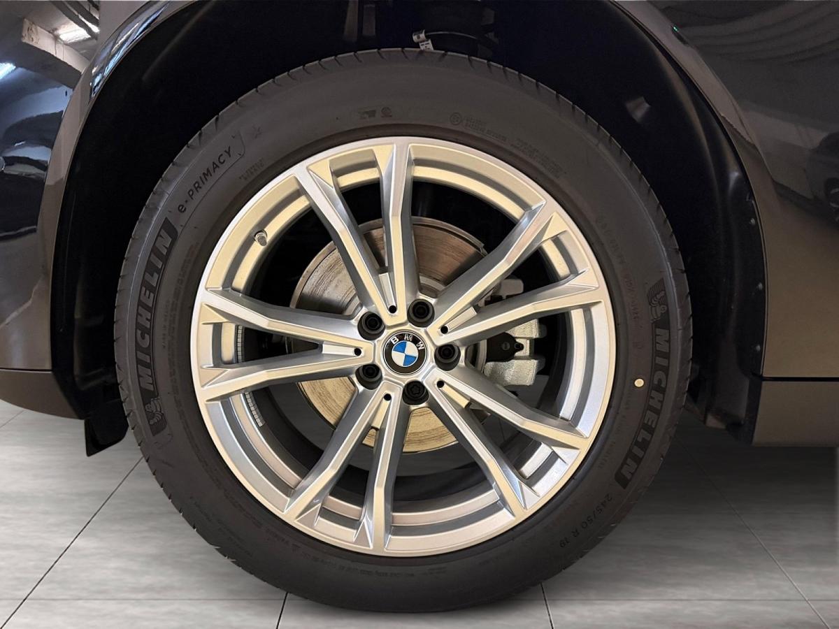 Originalaufnahme des Fahrzeugs Originalaufnahme des Fahrzeugs