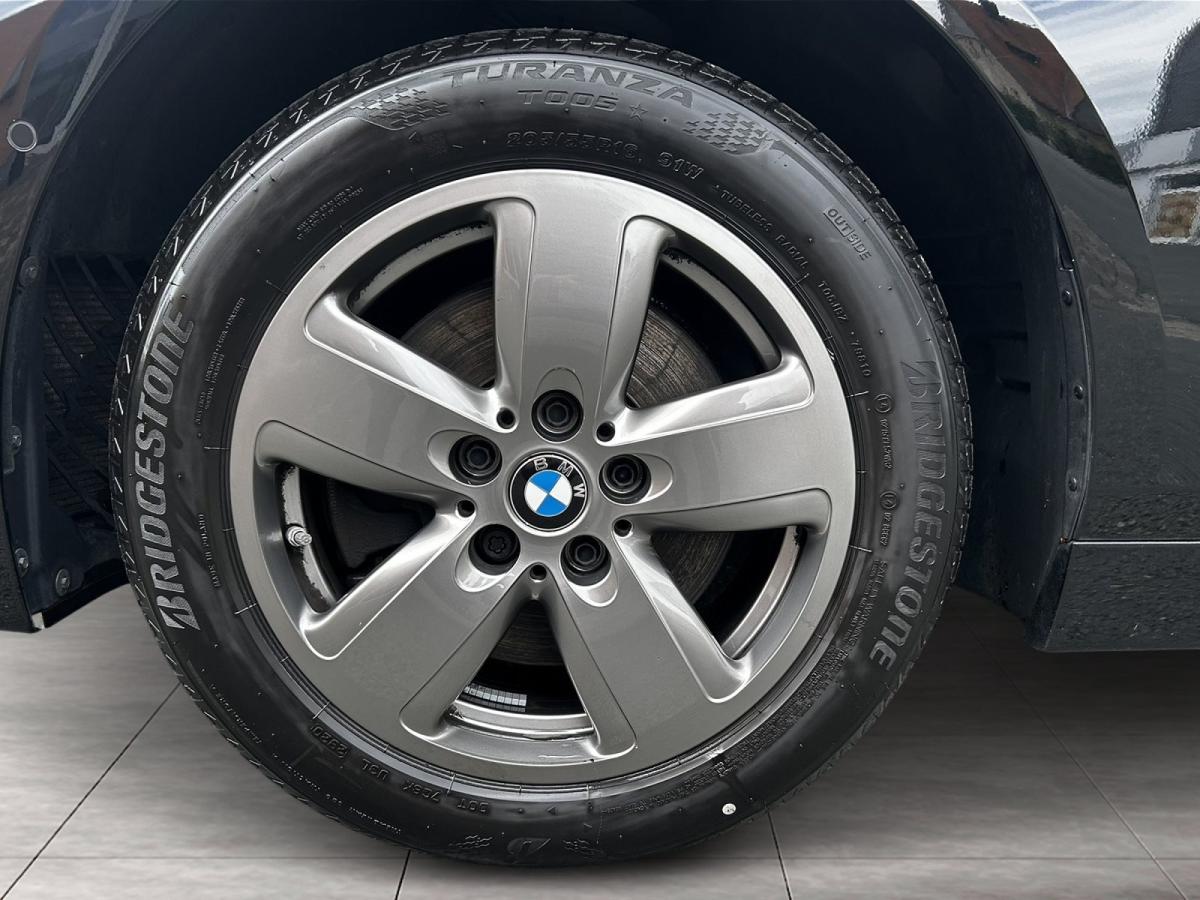 Originalaufnahme des Fahrzeugs Originalaufnahme des Fahrzeugs
