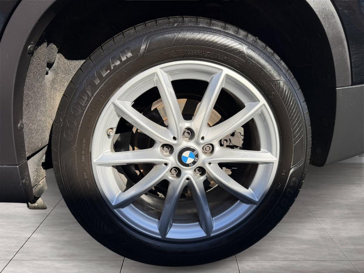 Originalaufnahme des Fahrzeugs Originalaufnahme des Fahrzeugs