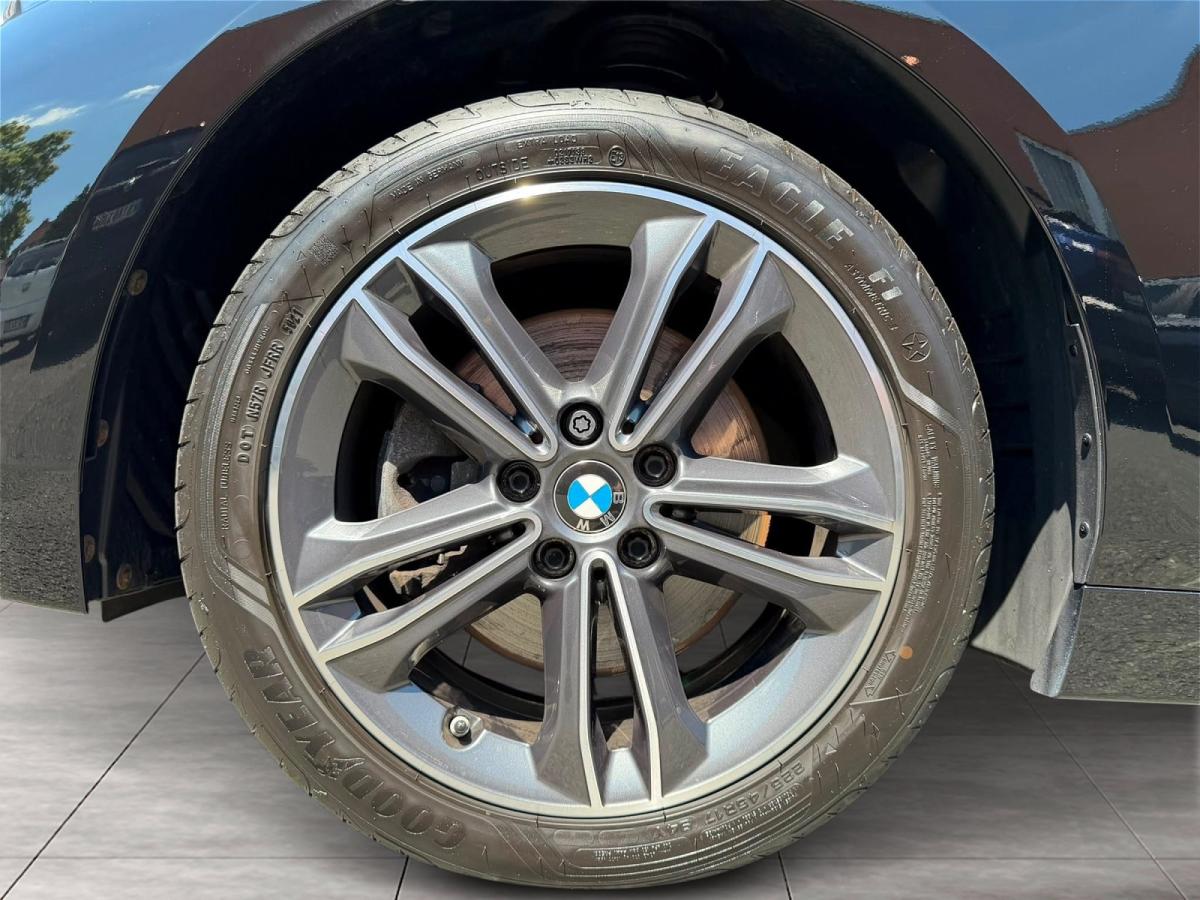 Originalaufnahme des Fahrzeugs Originalaufnahme des Fahrzeugs