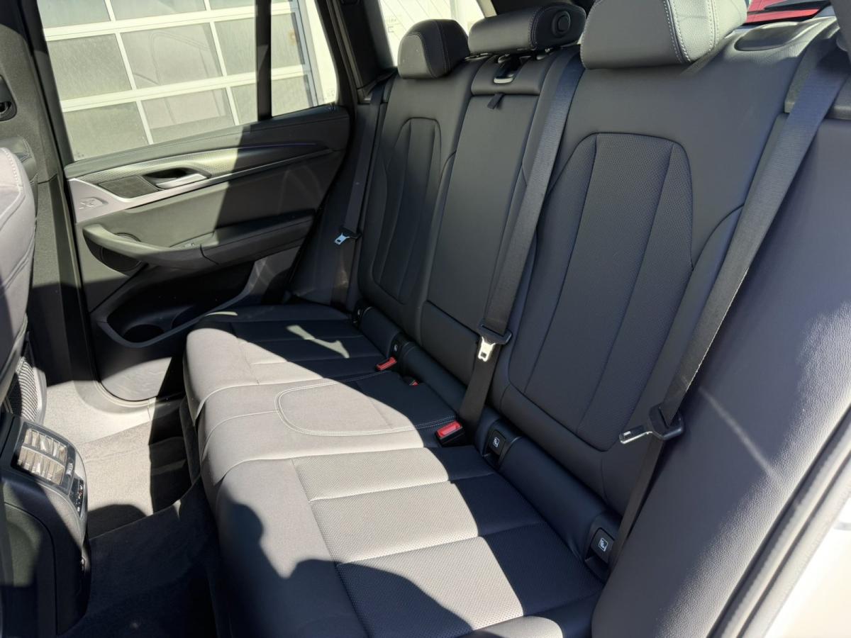 Originalaufnahme des Fahrzeugs Originalaufnahme des Fahrzeugs