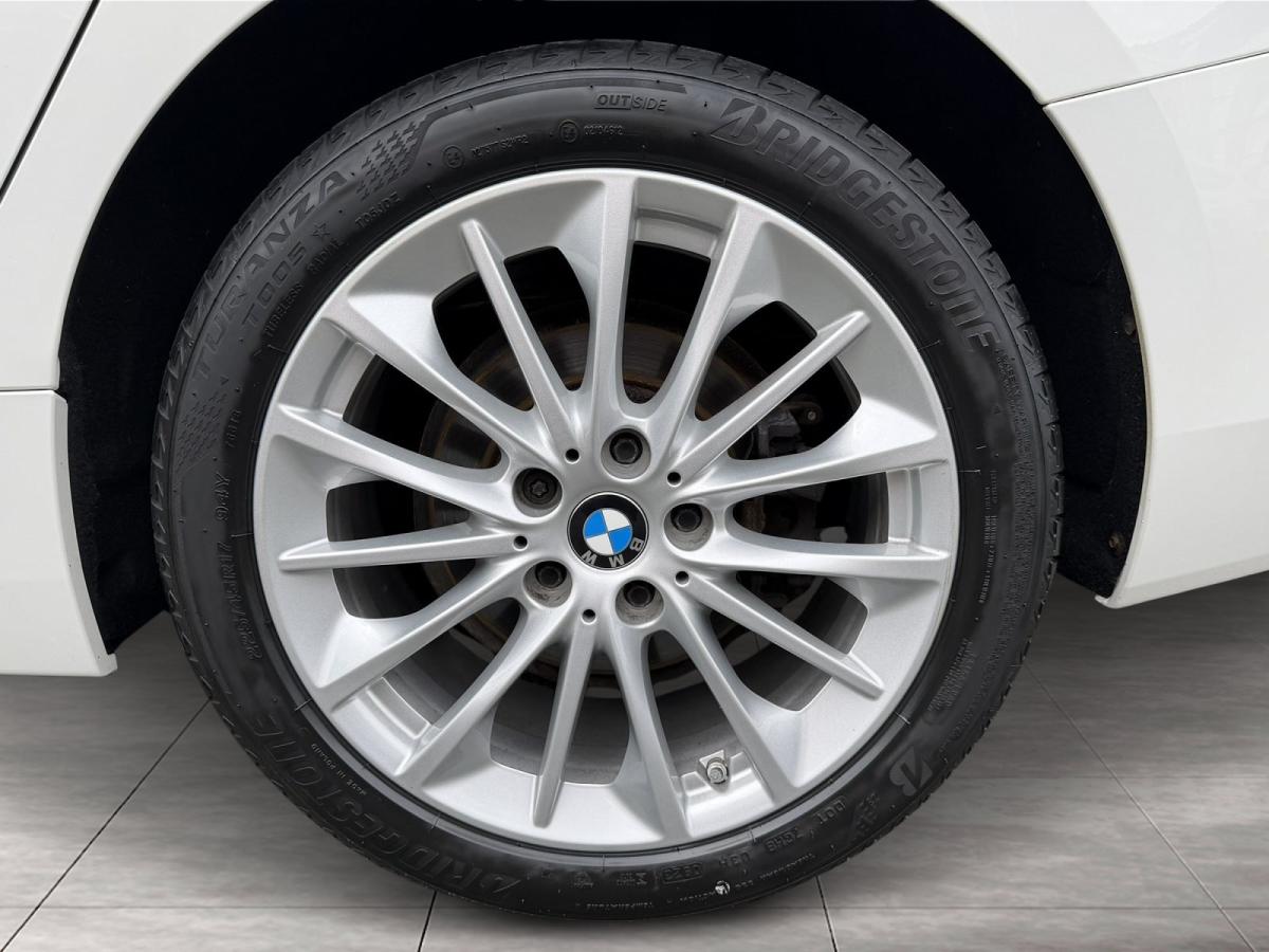 Originalaufnahme des Fahrzeugs Originalaufnahme des Fahrzeugs