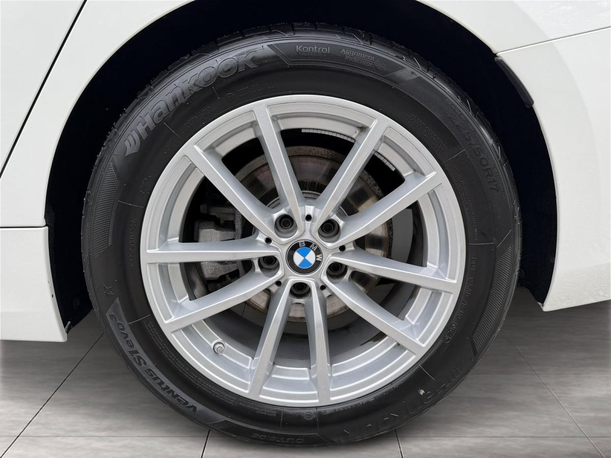 Originalaufnahme des Fahrzeugs Originalaufnahme des Fahrzeugs