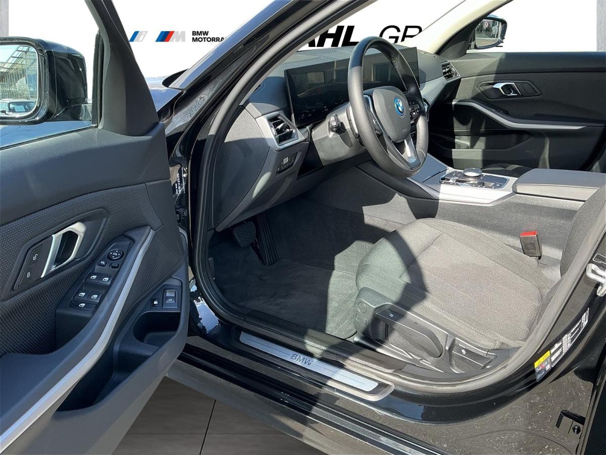 Originalaufnahme des Fahrzeugs Originalaufnahme des Fahrzeugs