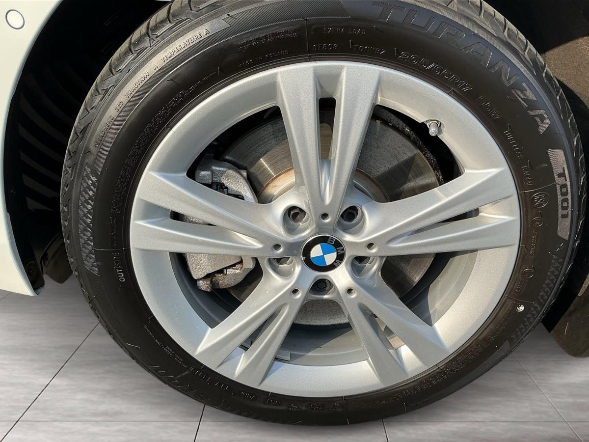 Originalaufnahme des Fahrzeugs Originalaufnahme des Fahrzeugs