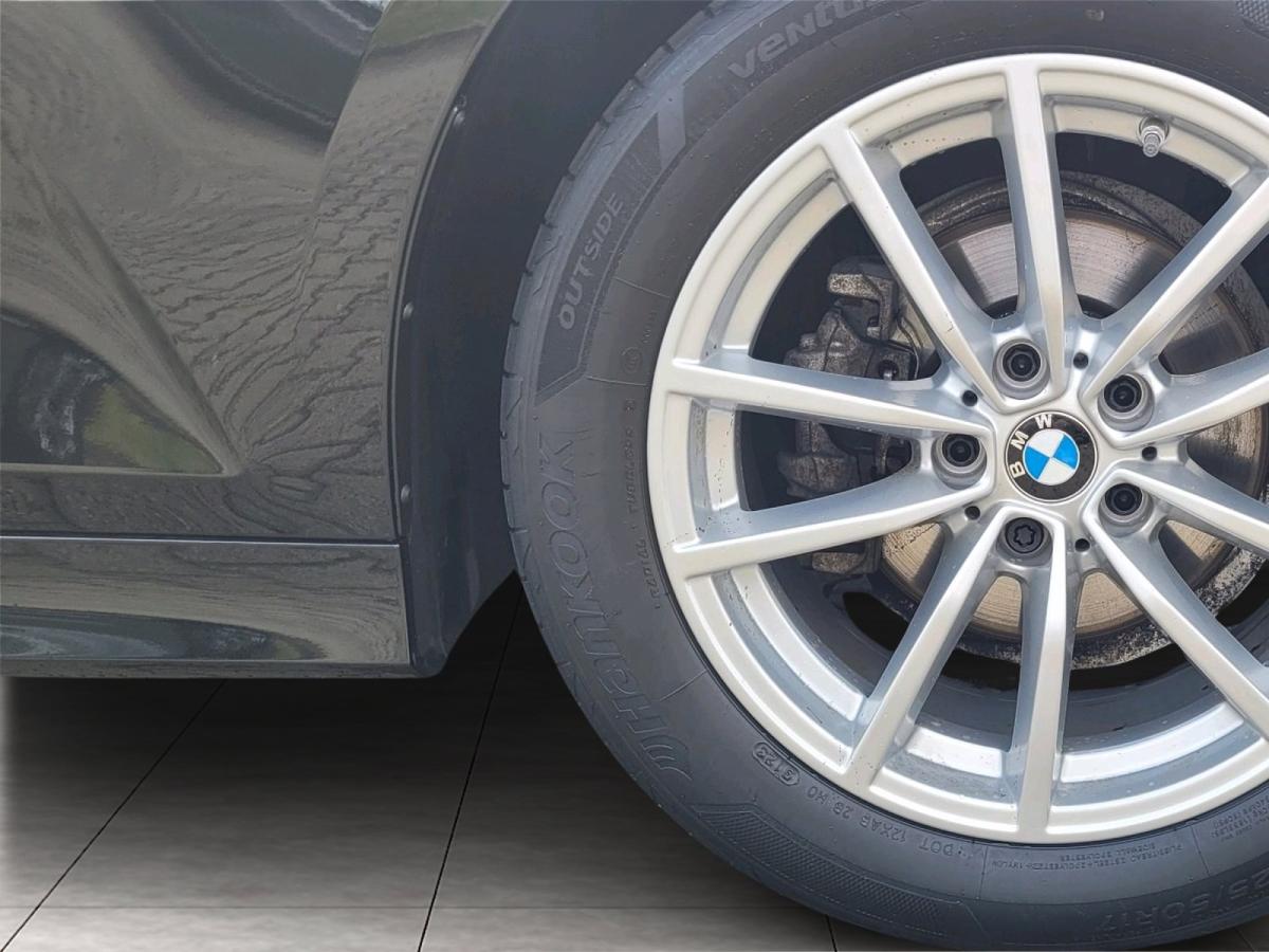 Originalaufnahme des Fahrzeugs Originalaufnahme des Fahrzeugs