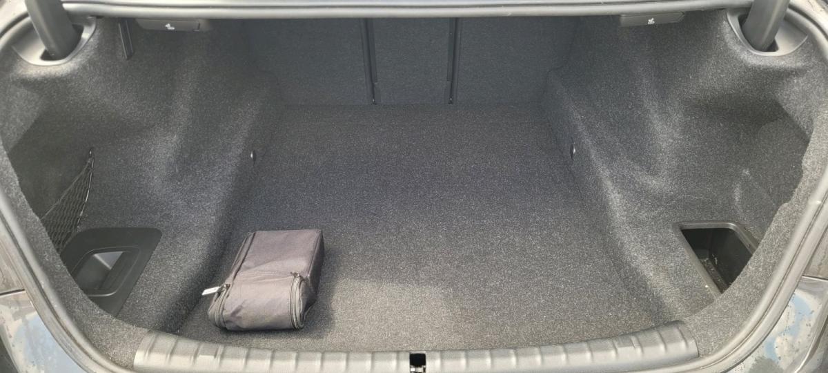Originalaufnahme des Fahrzeugs Originalaufnahme des Fahrzeugs