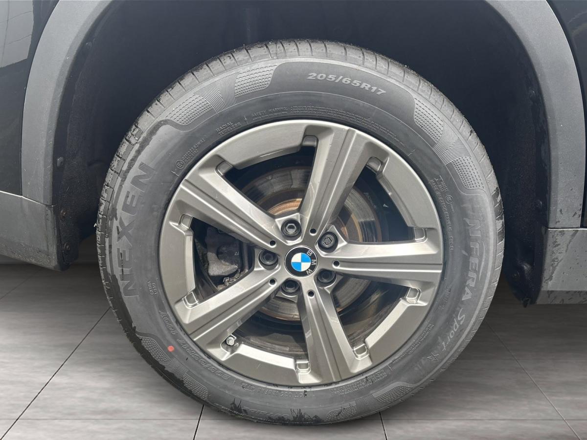 Originalaufnahme des Fahrzeugs Originalaufnahme des Fahrzeugs
