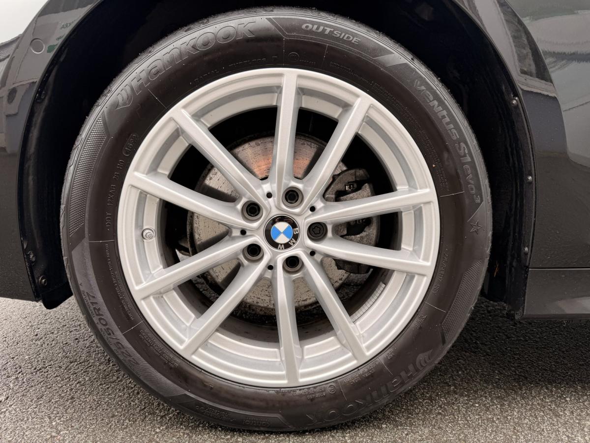 Originalaufnahme des Fahrzeugs Originalaufnahme des Fahrzeugs