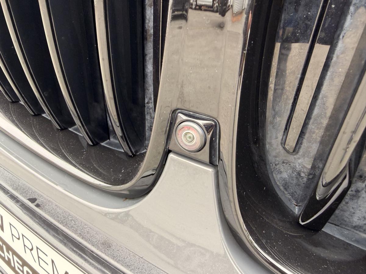 Originalaufnahme des Fahrzeugs Originalaufnahme des Fahrzeugs