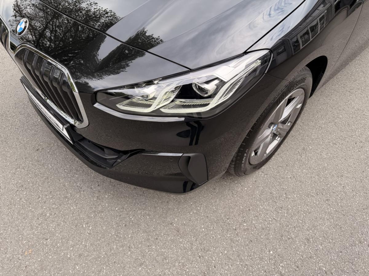 Originalaufnahme des Fahrzeugs Originalaufnahme des Fahrzeugs